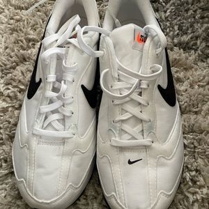 Nike air women’s shoes size 8.5